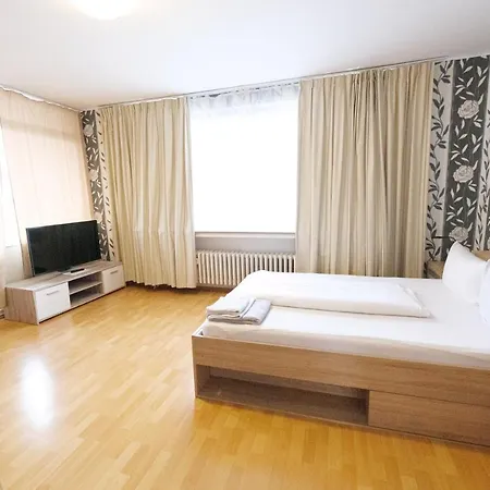 Hotel Zum Klueverbaum 2*