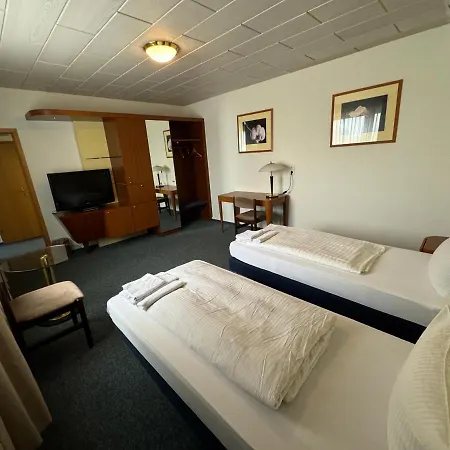 Готель Zum Klueverbaum