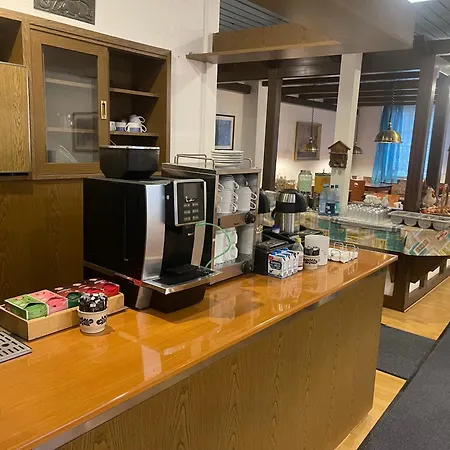祖姆克吕维尔鲍姆酒店 BRE