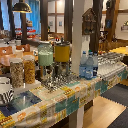 祖姆克吕维尔鲍姆酒店 BRE