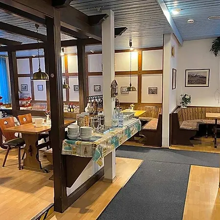 祖姆克吕维尔鲍姆酒店 酒店 2*