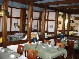 祖姆克吕维尔鲍姆酒店 酒店