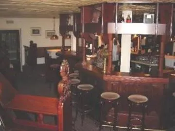 祖姆克吕维尔鲍姆酒店 2* BRE