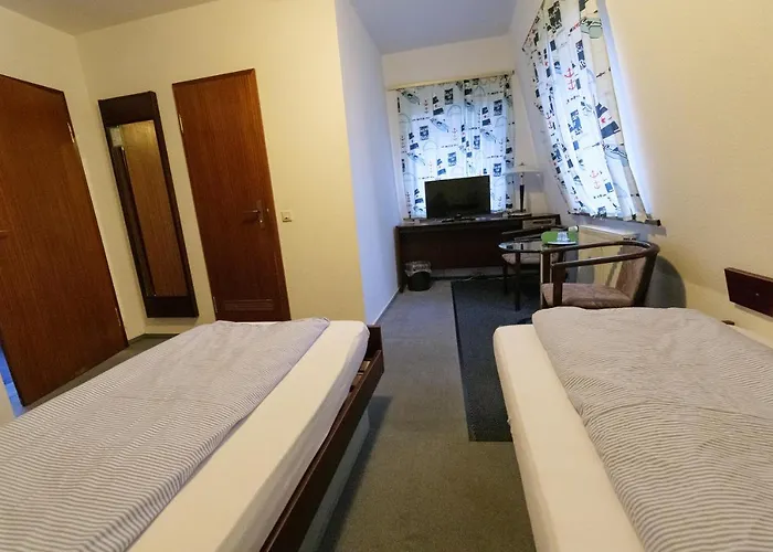 Zum Klueverbaum Bréma